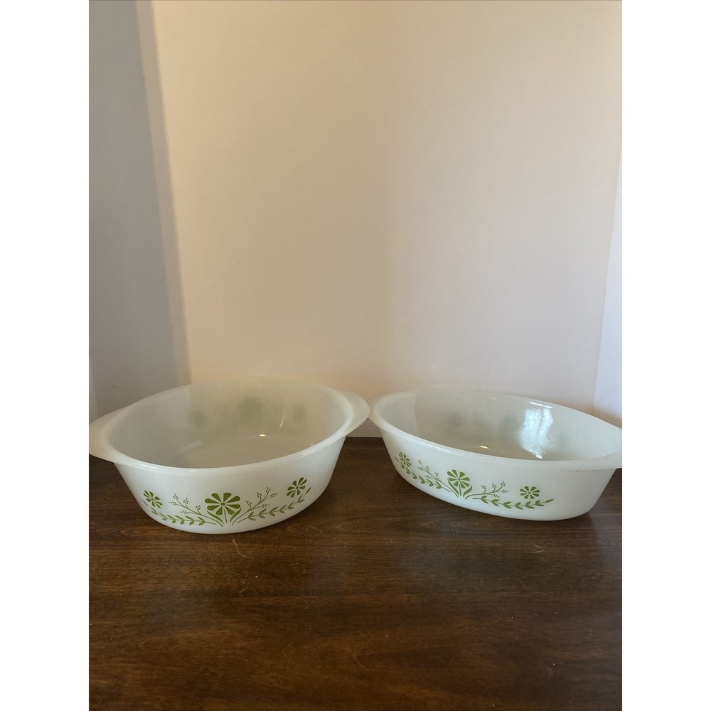 Set Of 2 Vintage Glasbake Casserole Dish J235 1QT -J514 2QT Daisy Milk Glass